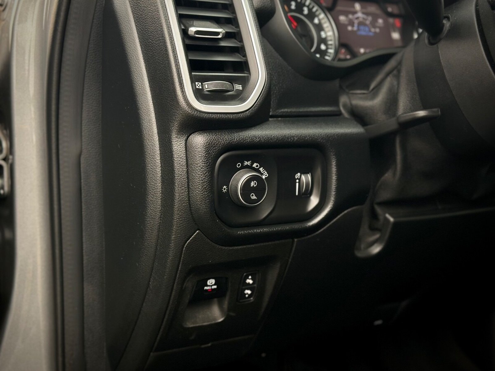 RAM 1500 BIGHORN 2021 - Imagen 9 de 10