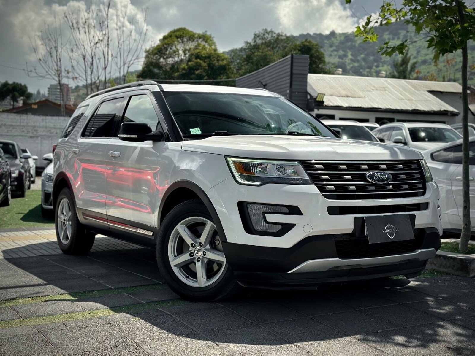 Ford EXPLORER XLT 2018 - Foto 3 de 10