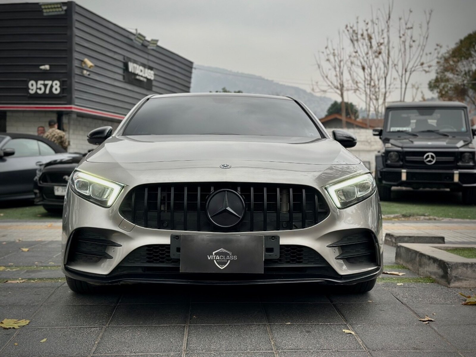 Mercedes-Benz A35 AMG 4MATIC 2020 - Foto 2 de 10