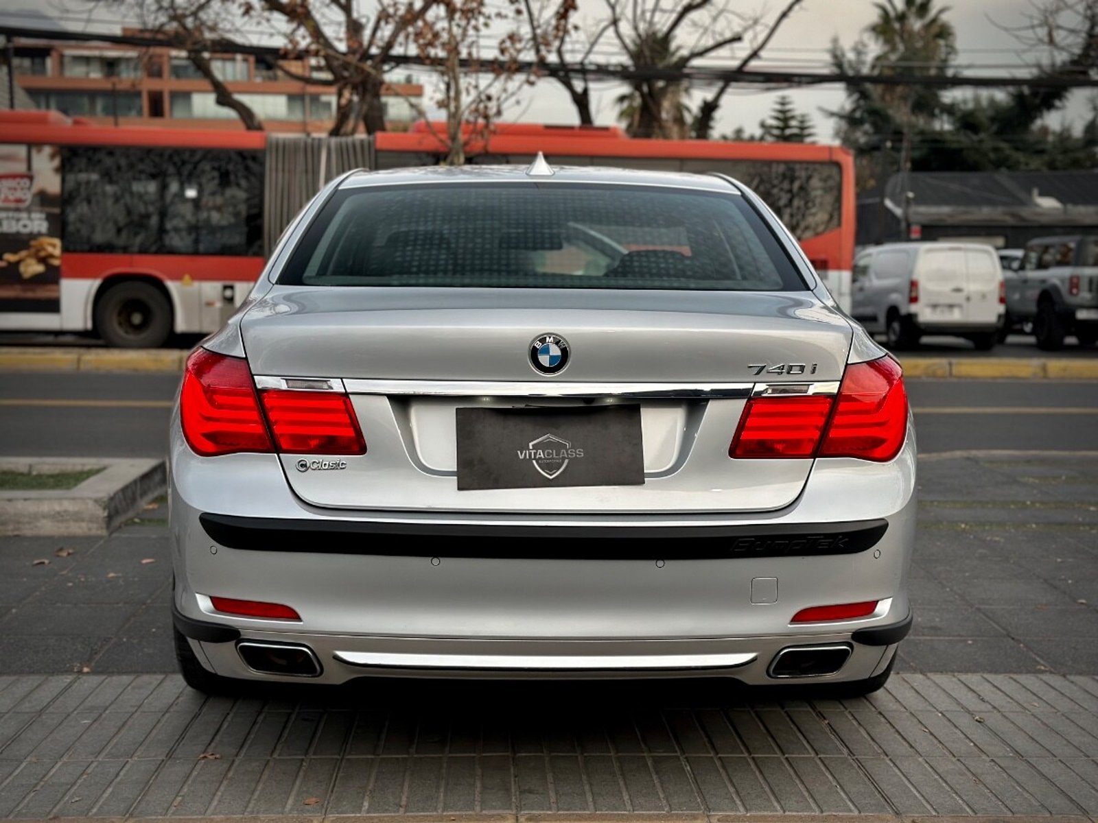 BMW 740 i 2012 - Foto 5 de 10