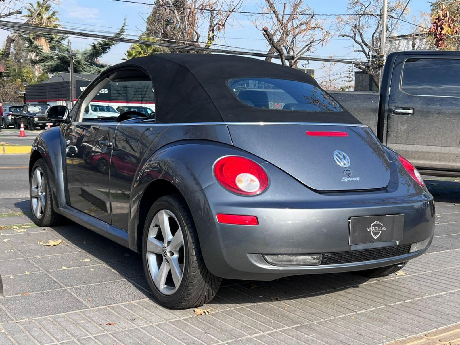 Volkswagen BEETLE 2.5 CABRIOLET 2009 - Foto 4 de 10