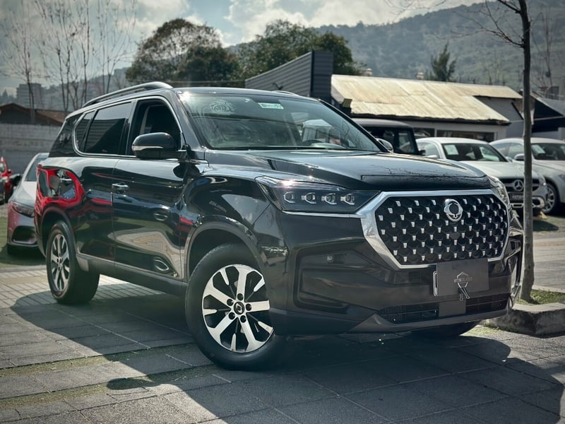SsangYong REXTON 2.2 GLX 2021 - Imagen 3 de 10