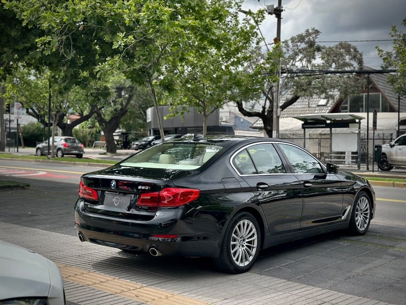 BMW 520I EXECUTIVE 2018 - Imagen 6 de 10