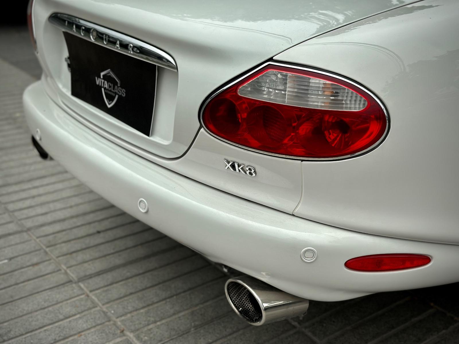 JAGUAR XK 8 2002 - Imagen 9 de 10