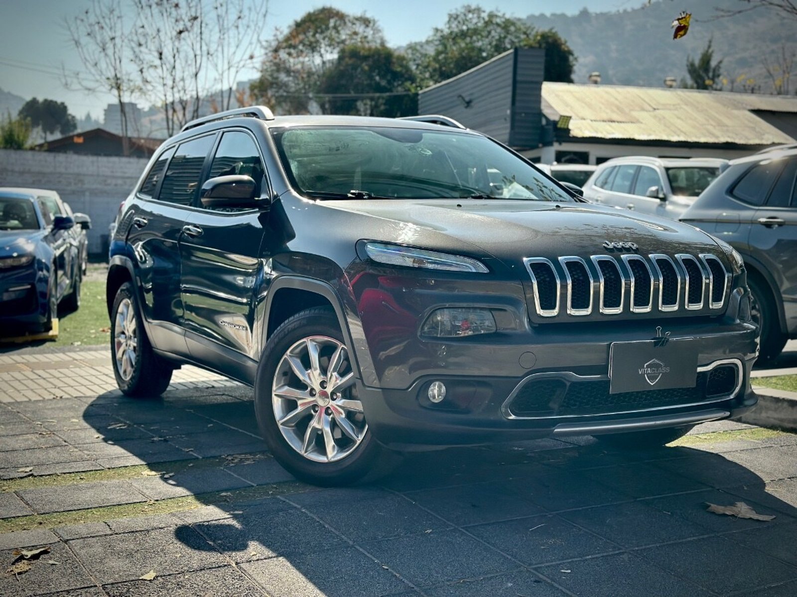 Jeep CHEROKEE LIMITED 4X4 2017 - Foto 3 de 10