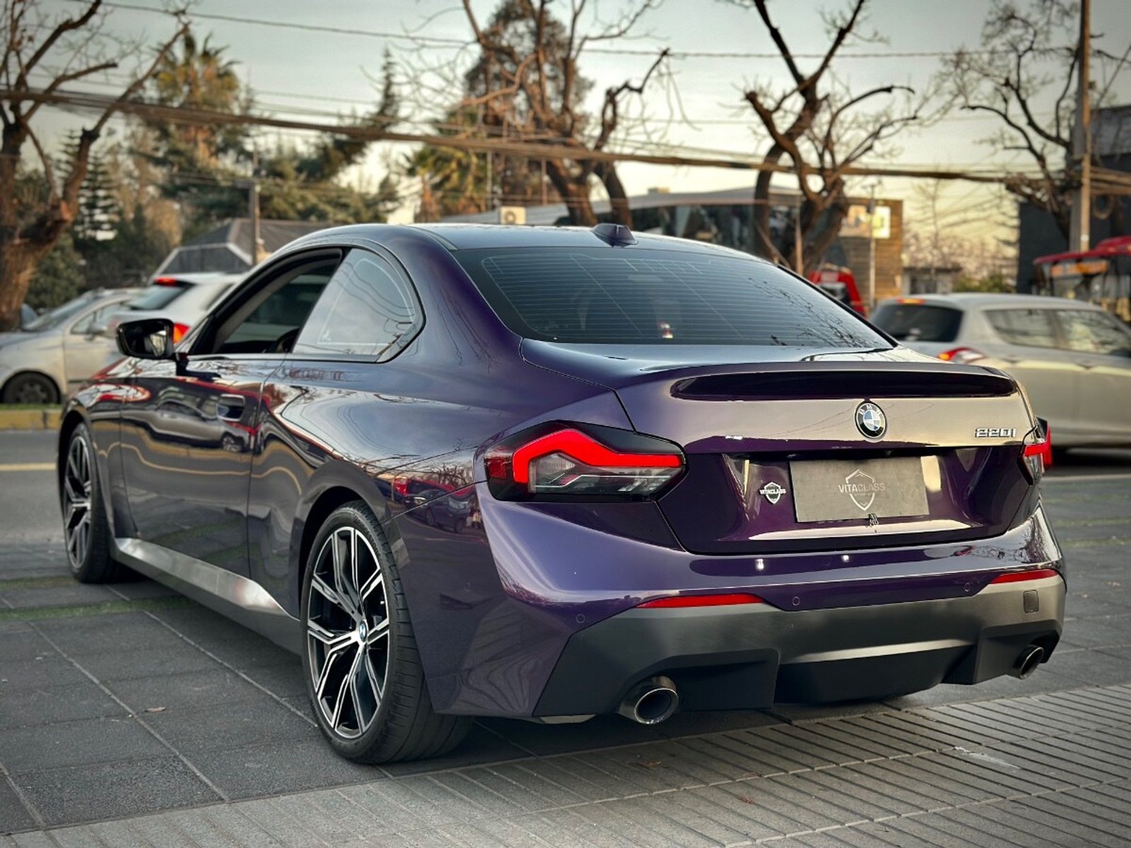 BMW 220I DYNAMIC 2023 - Imagen 4 de 10
