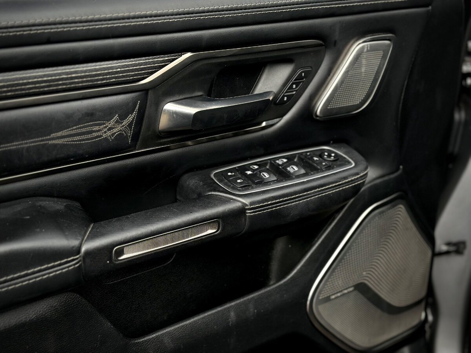 RAM 1500 LIMITED 2021 - Imagen 8 de 10
