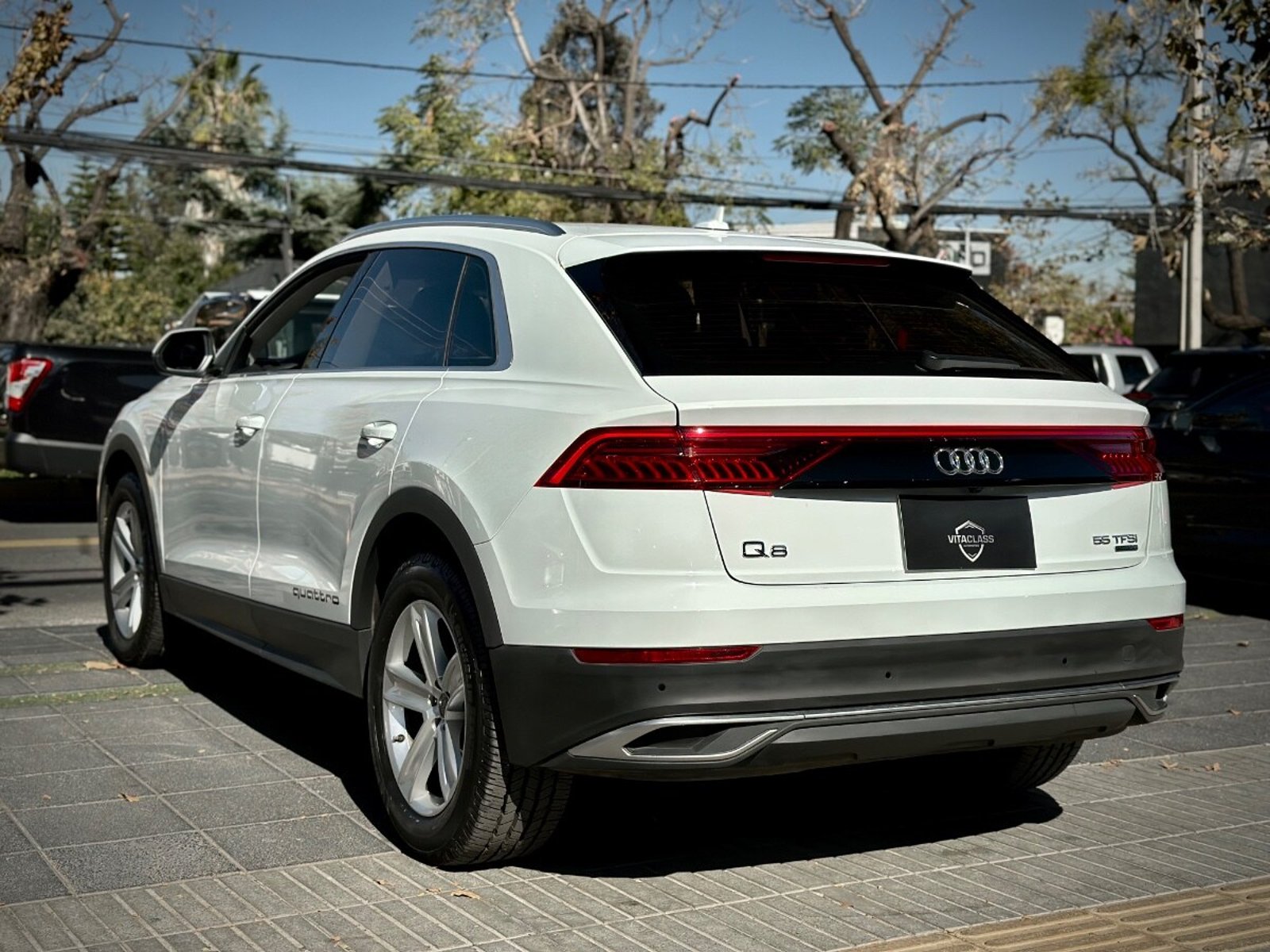 Audi Q8 55 TFSI 2021 - Foto 4 de 10