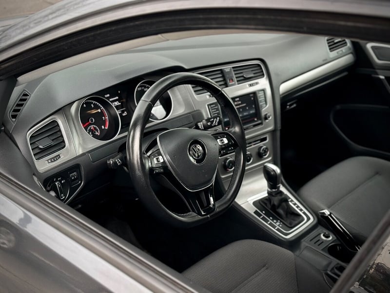 Volkswagen GOLF 1.4T 2016 - Imagen 7 de 10