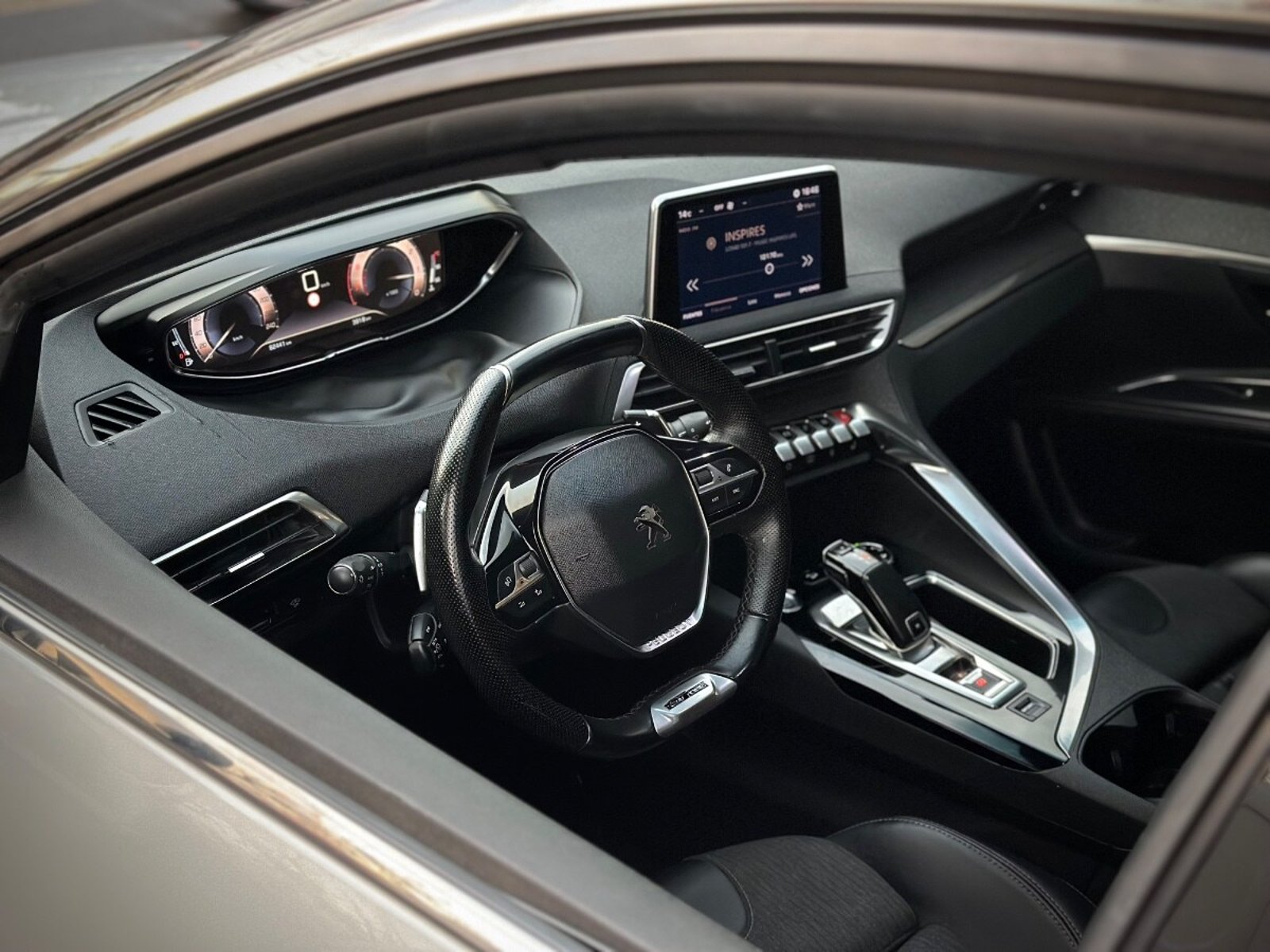 PEUGEOT 5008 GT LINE 2021 - Imagen 7 de 10