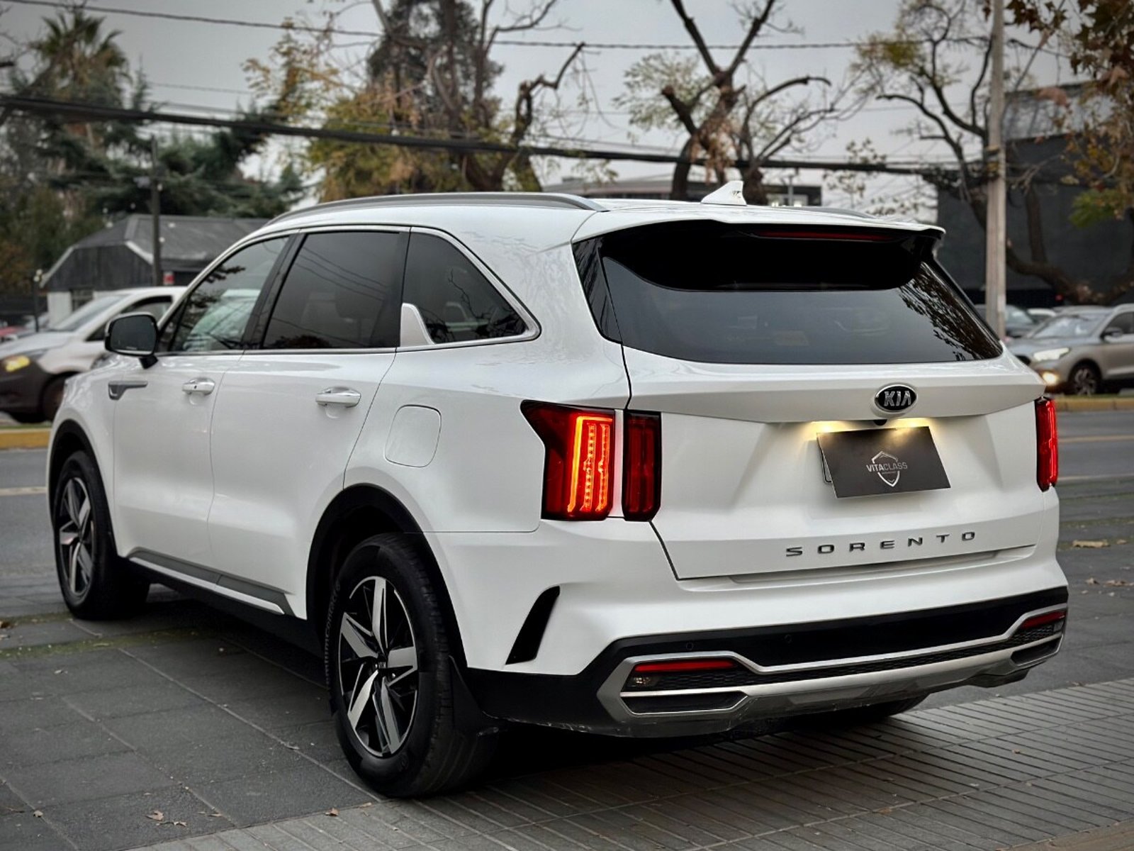 KIA SORENTO EX 2.5 2021 - Imagen 4 de 10
