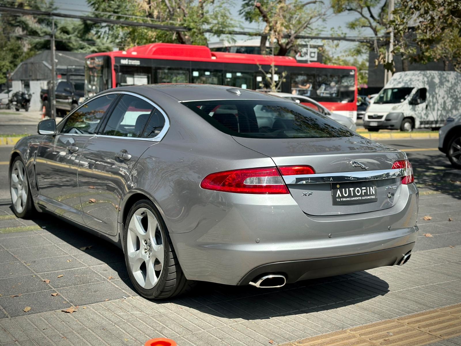 JAGUAR XF SV8 2009 - Imagen 7 de 10