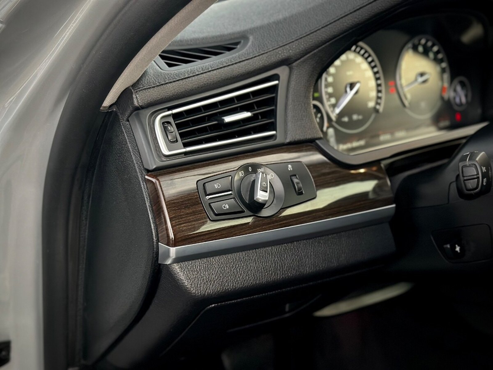 BMW 740 i 2012 - Imagen 10 de 10