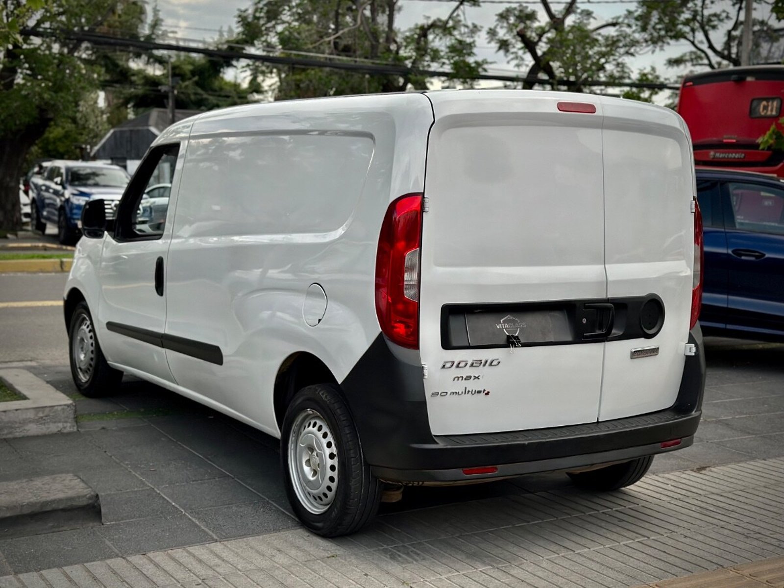Fiat DOBLO MAXI 2017 - Foto 4 de 10