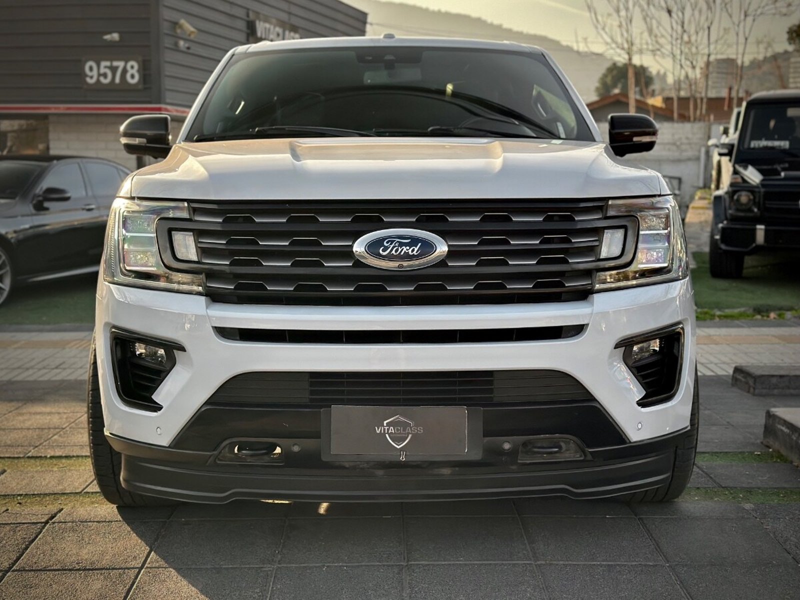 Ford EXPEDITION LIMITED 2020 - Foto 2 de 10
