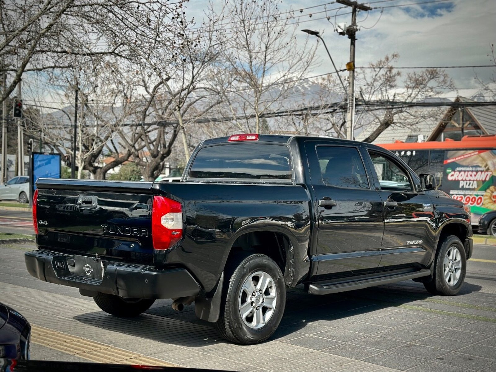 Toyota TUNDRA SR5 2018 - Imagen 6 de 10