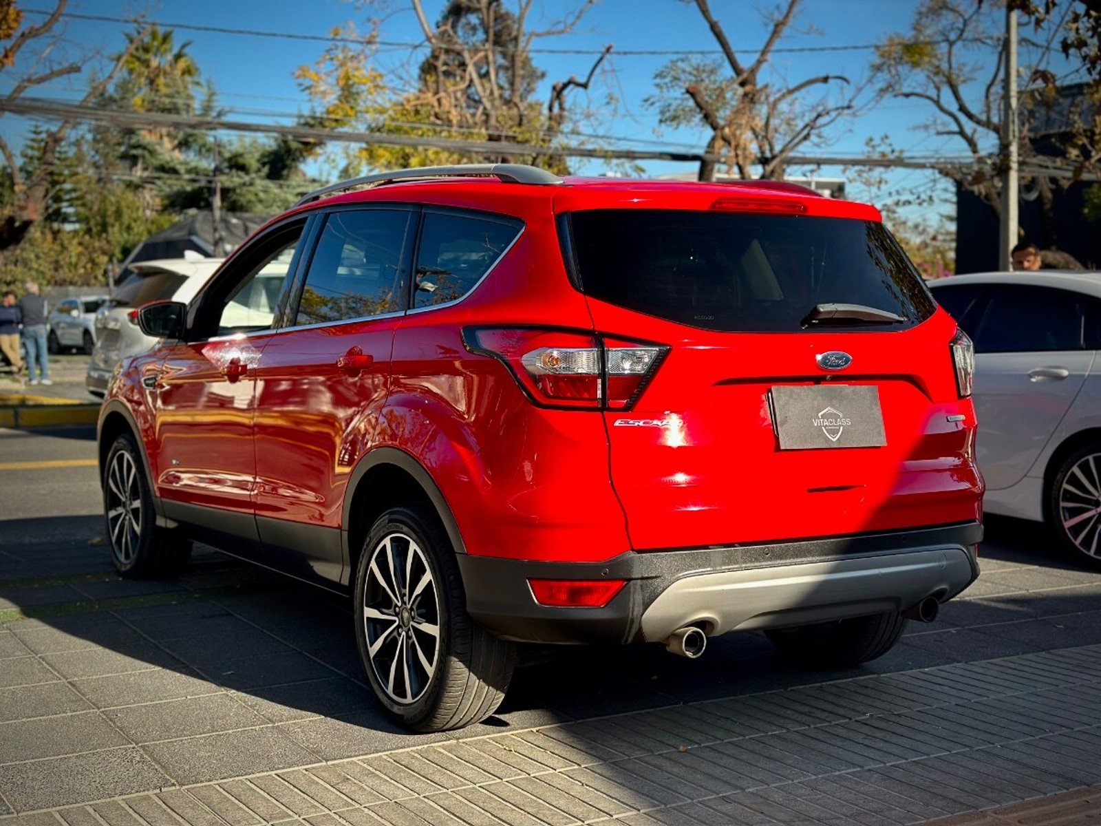 Ford ESCAPE SE ECOBOOST 2018 - Imagen 4 de 10
