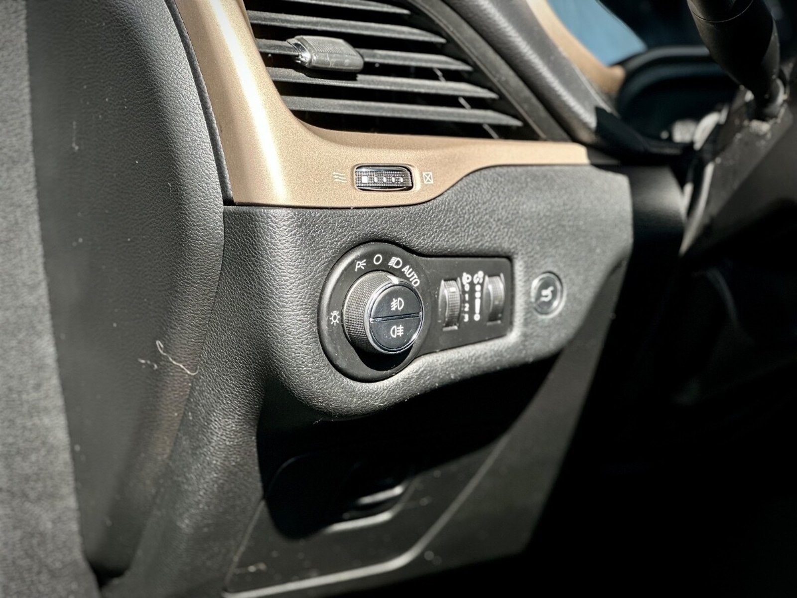 JEEP CHEROKEE LIMITED 4X4 2017 - Imagen 9 de 10