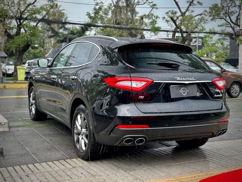 Maserati LEVANTE OTTO 4X4 2019 - Imagen 4 de 10