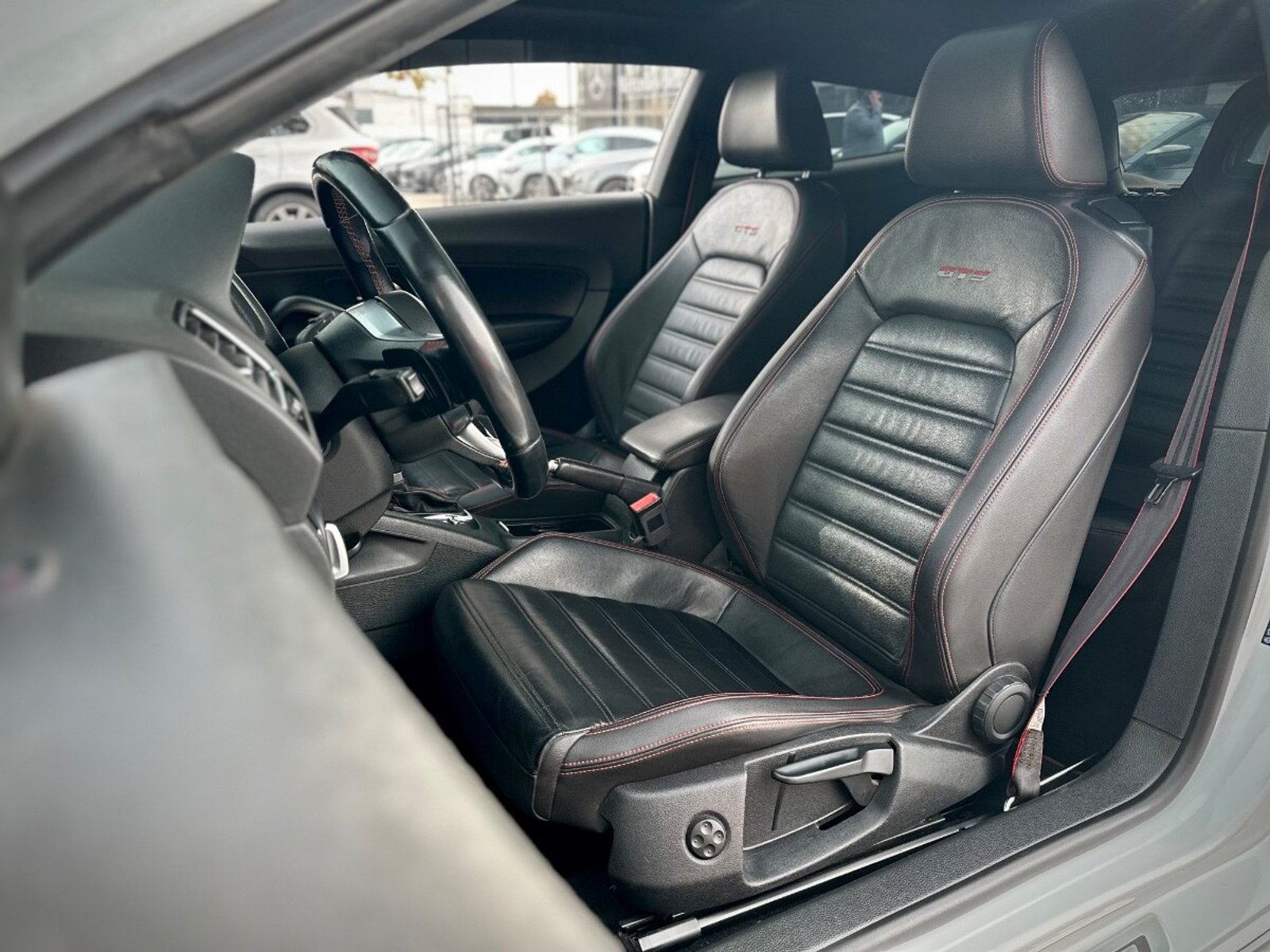 VOLKSWAGEN SCIROCCO GTS 2017 - Imagen 6 de 9
