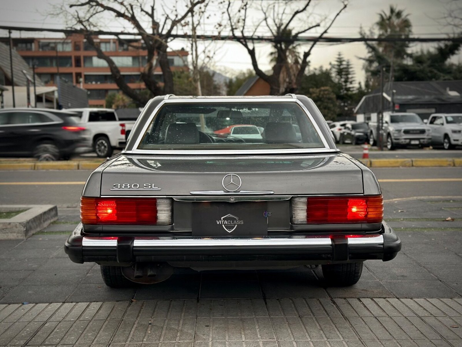 Mercedes-Benz 380 SL 1985 - Imagen 5 de 10