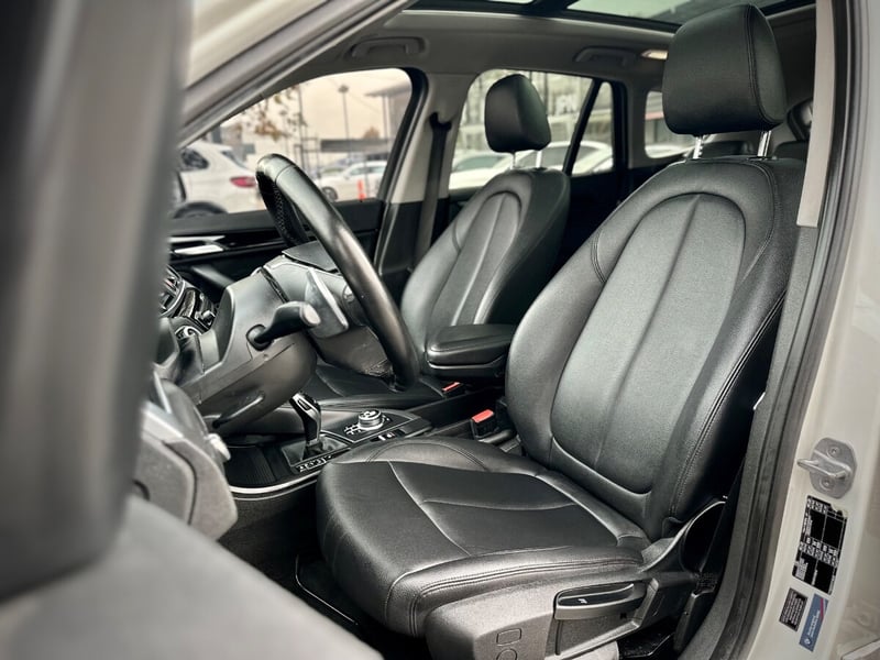 BMW X1 SDRIVE 20i 2019 - Imagen 9 de 10
