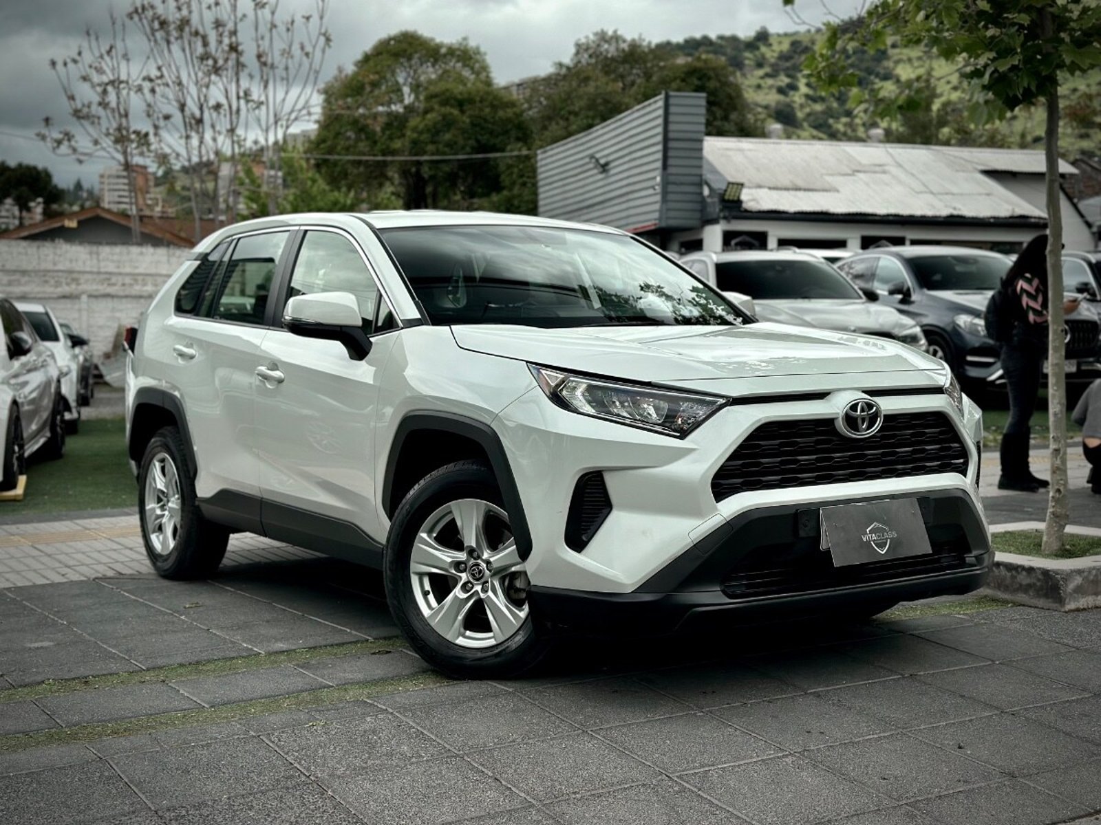 Toyota RAV 4 LE 2022 - Foto 3 de 10