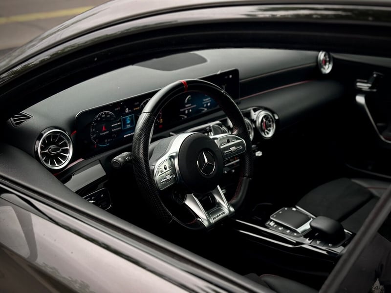 Mercedes-Benz A35 AMG 4MATIC 2023 - Imagen 7 de 10
