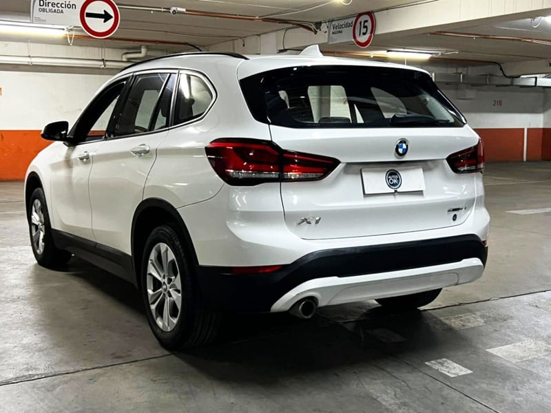 BMW X1 1.5 S-DRIVE 18I COMFORT LCI 4X2 AT 5P 2021 - Imagen 6 de 10