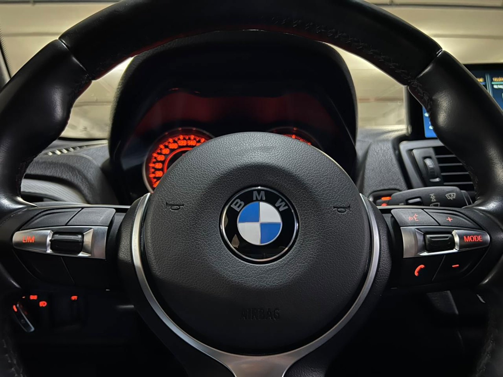 BMW 116I 2014 - Imagen 12 de 20
