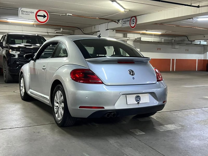Volkswagen Beetle 2015 - Imagen 7 de 20