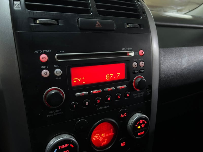 Suzuki Grand Vitara 2011 - Imagen 13 de 18