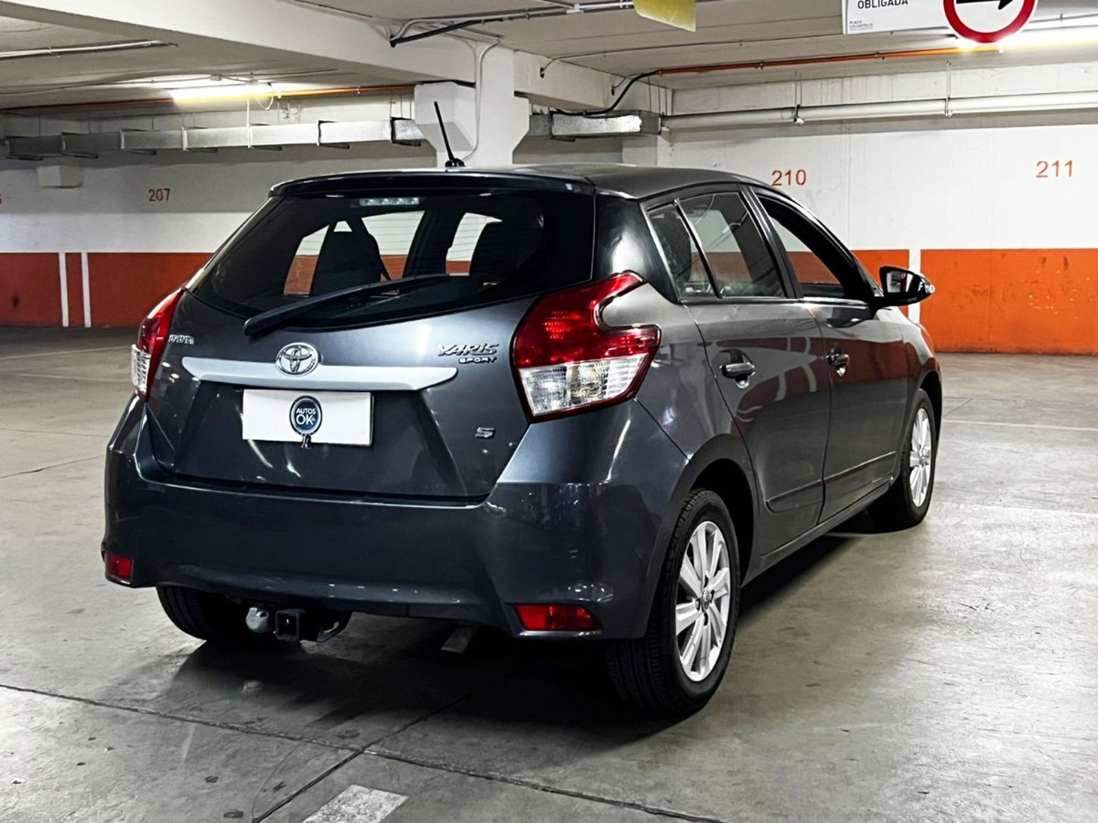 TOYOTA YARIS SPORT 1.5 2015 - Imagen 4 de 10