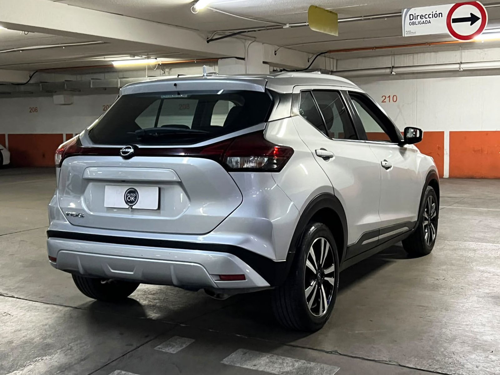 Nissan Kicks 2025 - Foto 4 de 17