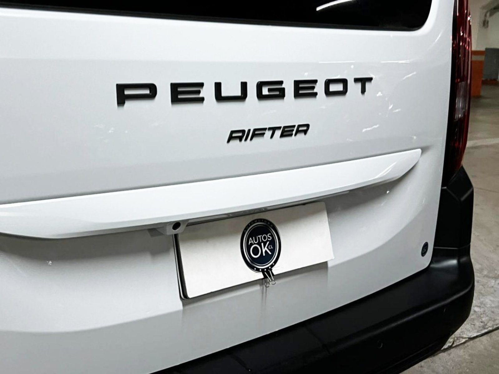 PEUGEOT RIFTER ALLURE 4X2 1.5 AUT 2025 - Imagen 7 de 10