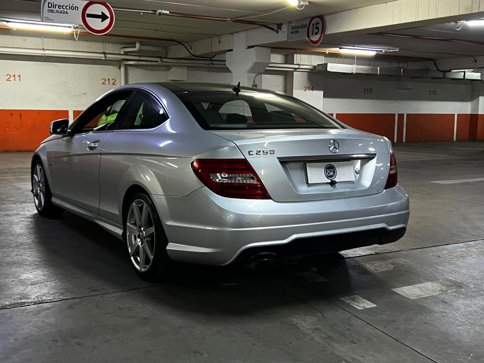MERCEDES-BENZ C250 COUPE 2012 - Imagen 4 de 10