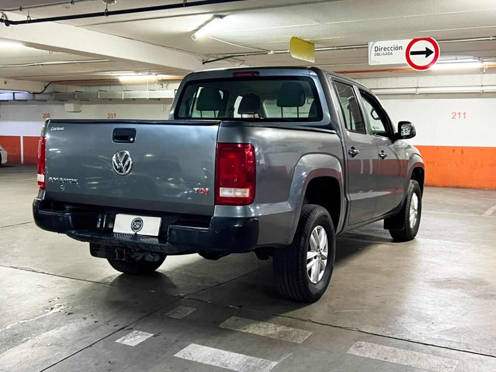 Volkswagen AMAROK HIGHLINE AT 2017 - Imagen 4 de 10