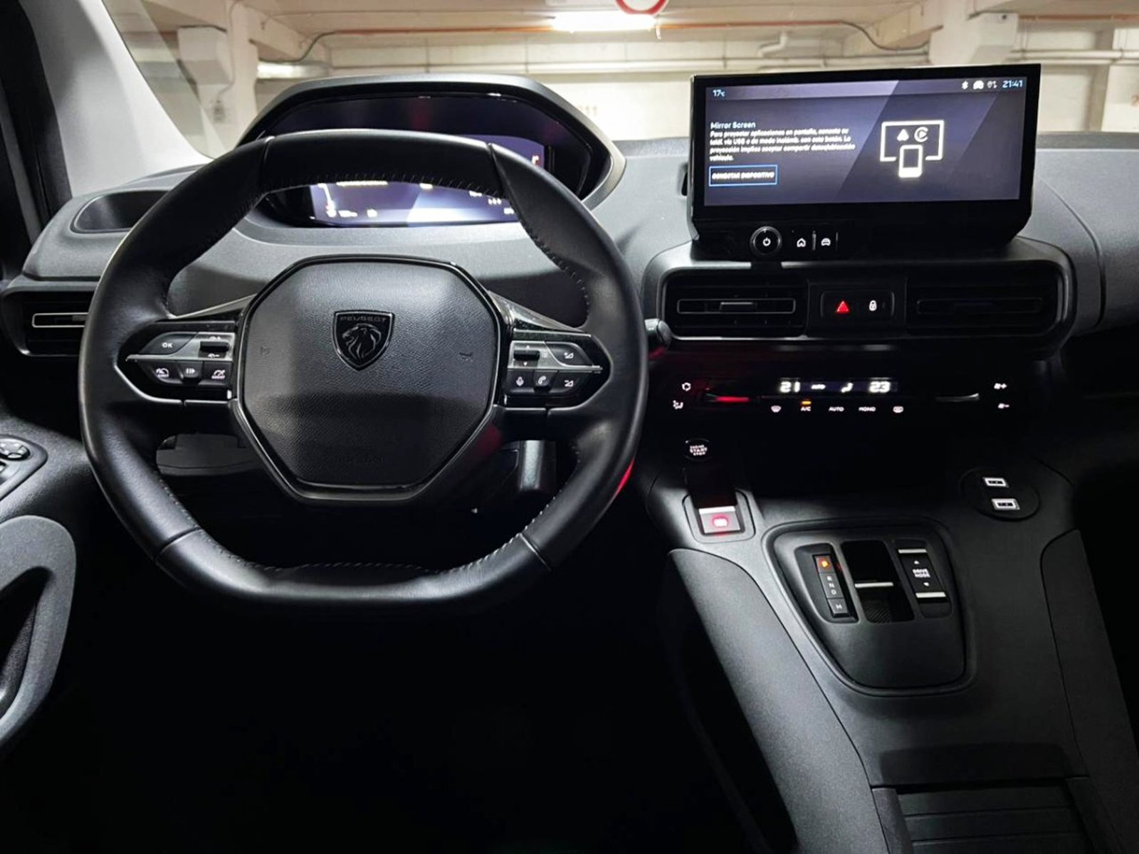 PEUGEOT RIFTER ALLURE 4X2 1.5 AUT 2025 - Imagen 10 de 10
