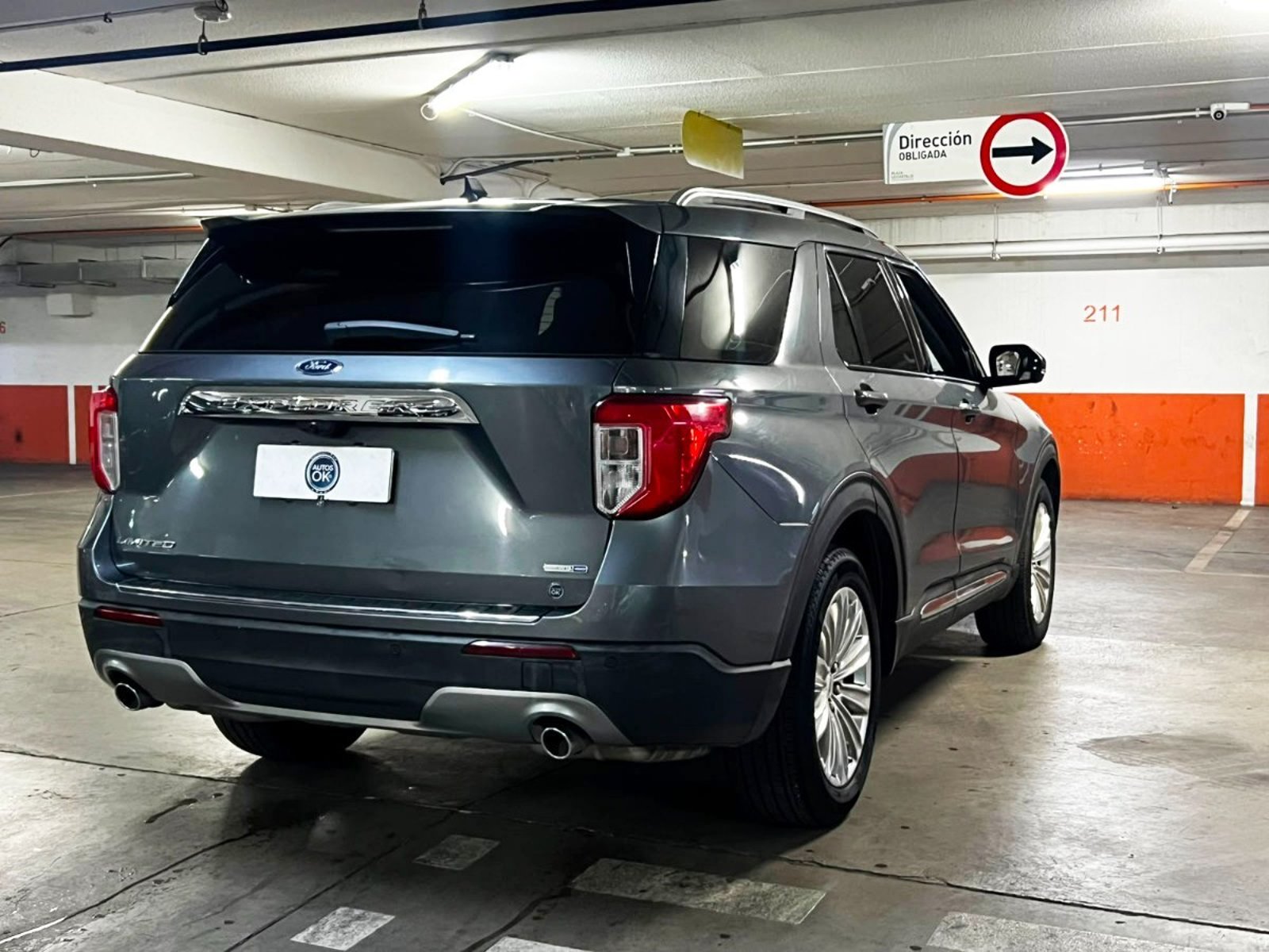 Ford EXPLORER LIMITED ECOBOOST 4x4 2023 - Imagen 6 de 10