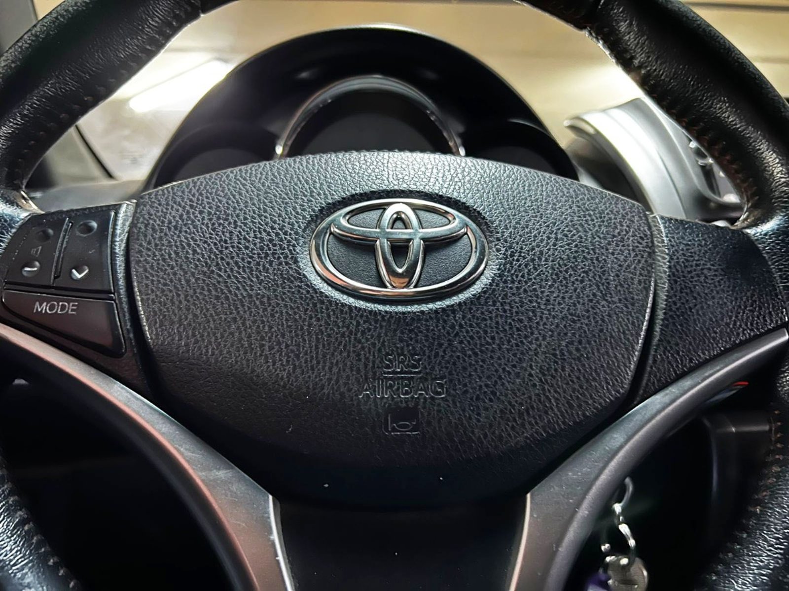 TOYOTA YARIS SPORT 1.5 2015 - Imagen 10 de 10