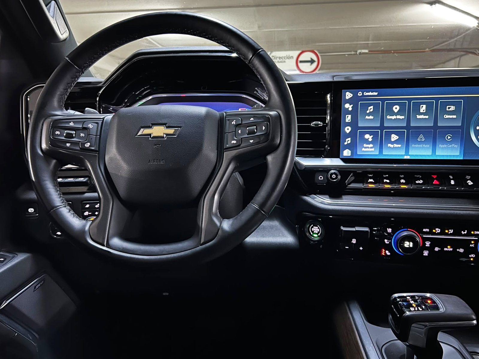 Chevrolet Silverado 2025 - Imagen 13 de 20
