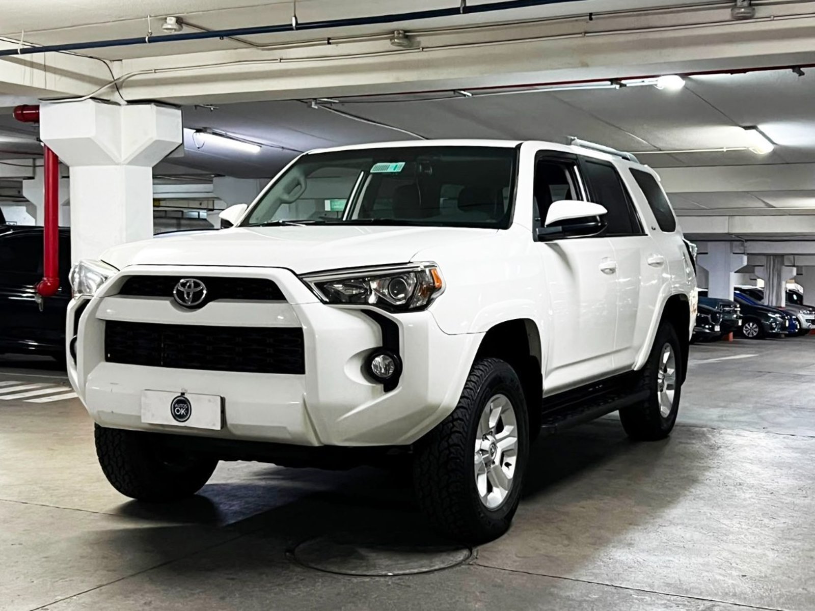 Toyota 4 RUNNER SR5 4X4 4.0 AUT 2018 - Foto 3 de 10