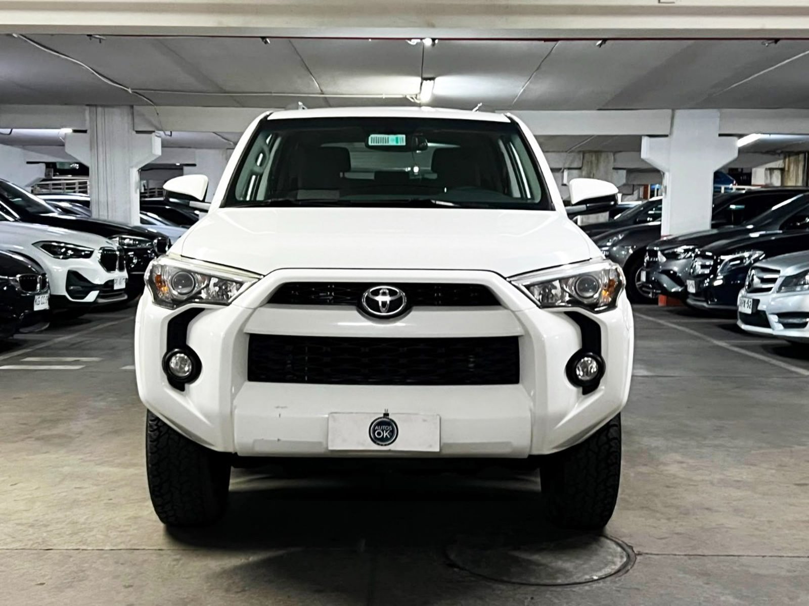 Toyota 4 RUNNER SR5 4X4 4.0 AUT 2018 - Foto 2 de 10