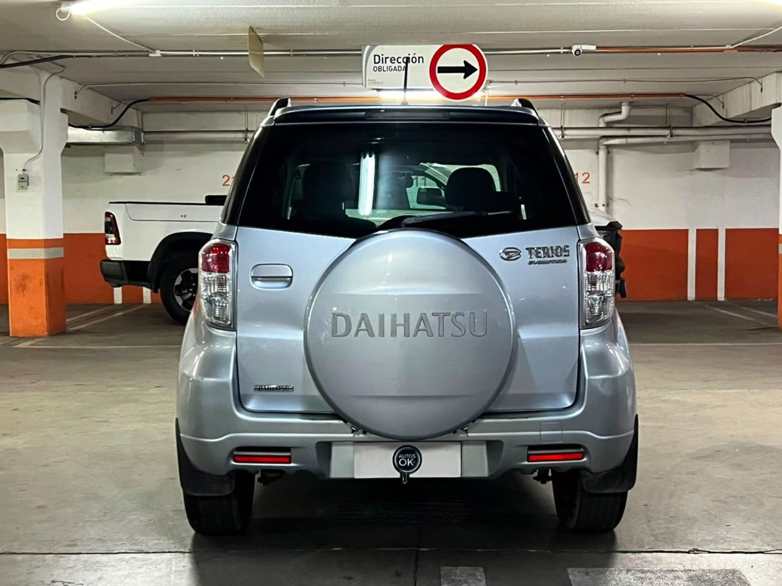 Daihatsu TERIOS 1.5 GLI 4X2 MT 5P 2013 - Foto 5 de 10