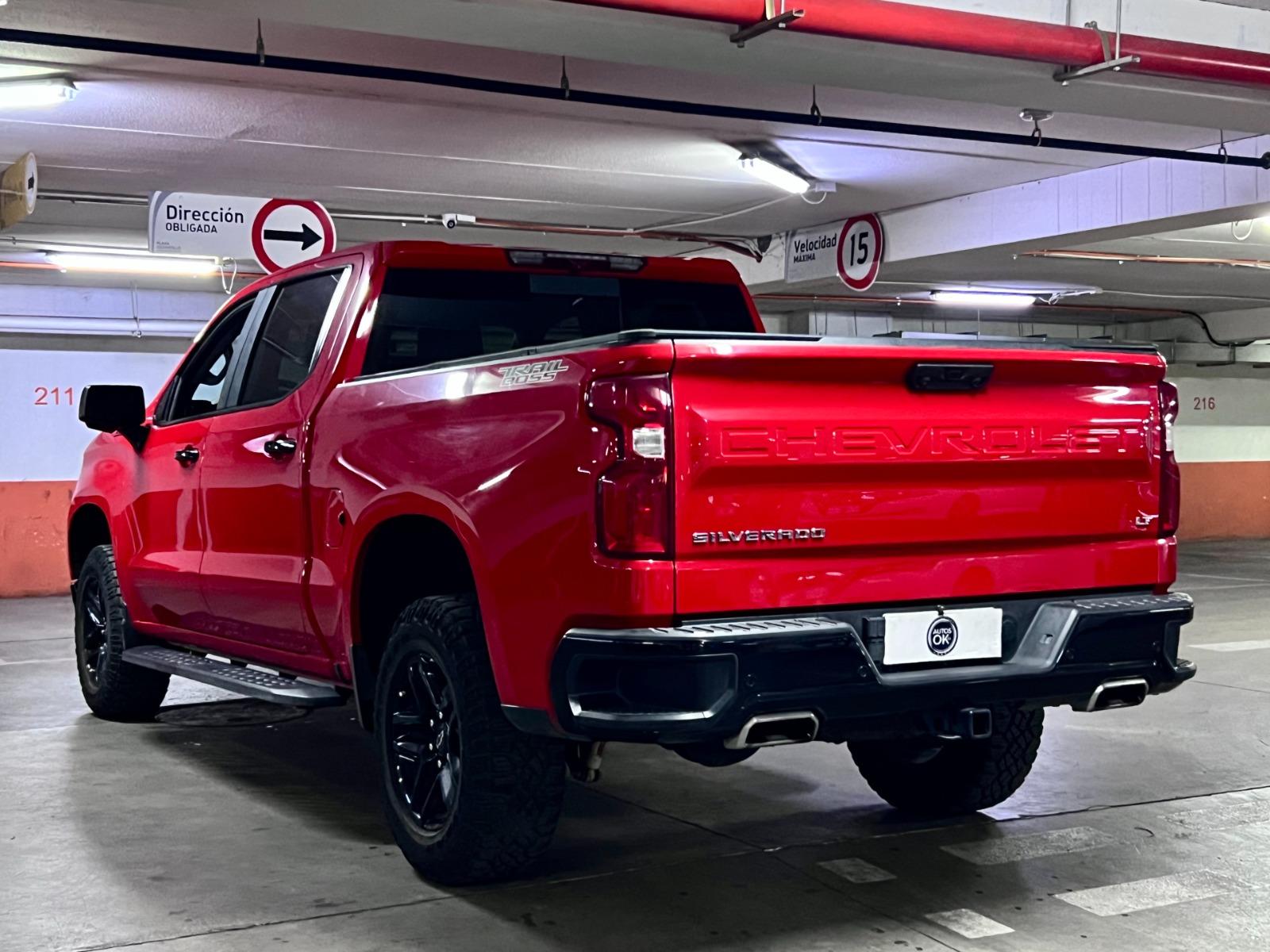 CHEVROLET SILVERADO LT TRAIL BOSS 2023 - Imagen 4 de 10