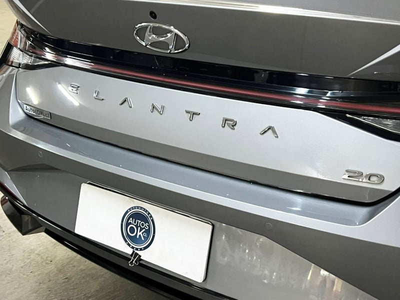 Hyundai Elantra 2022 - Imagen 7 de 20