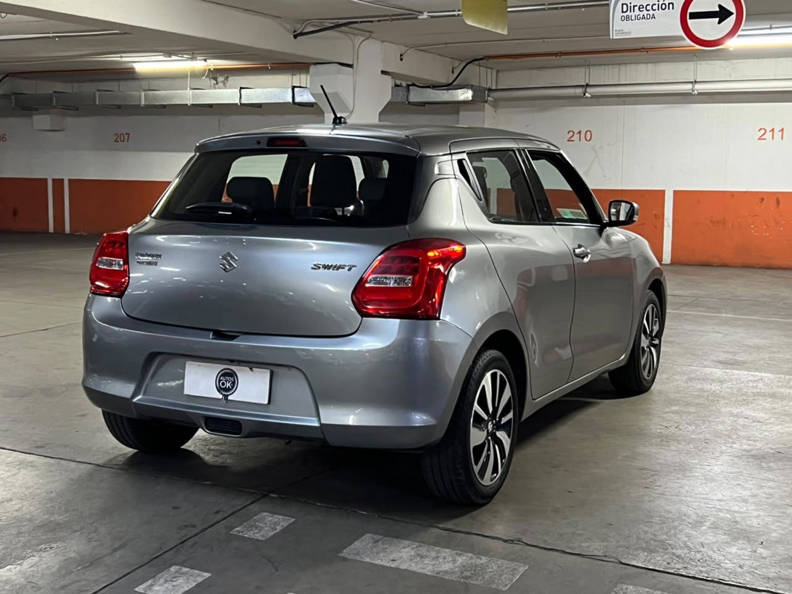 Suzuki Swift 2018 - Foto 4 de 20
