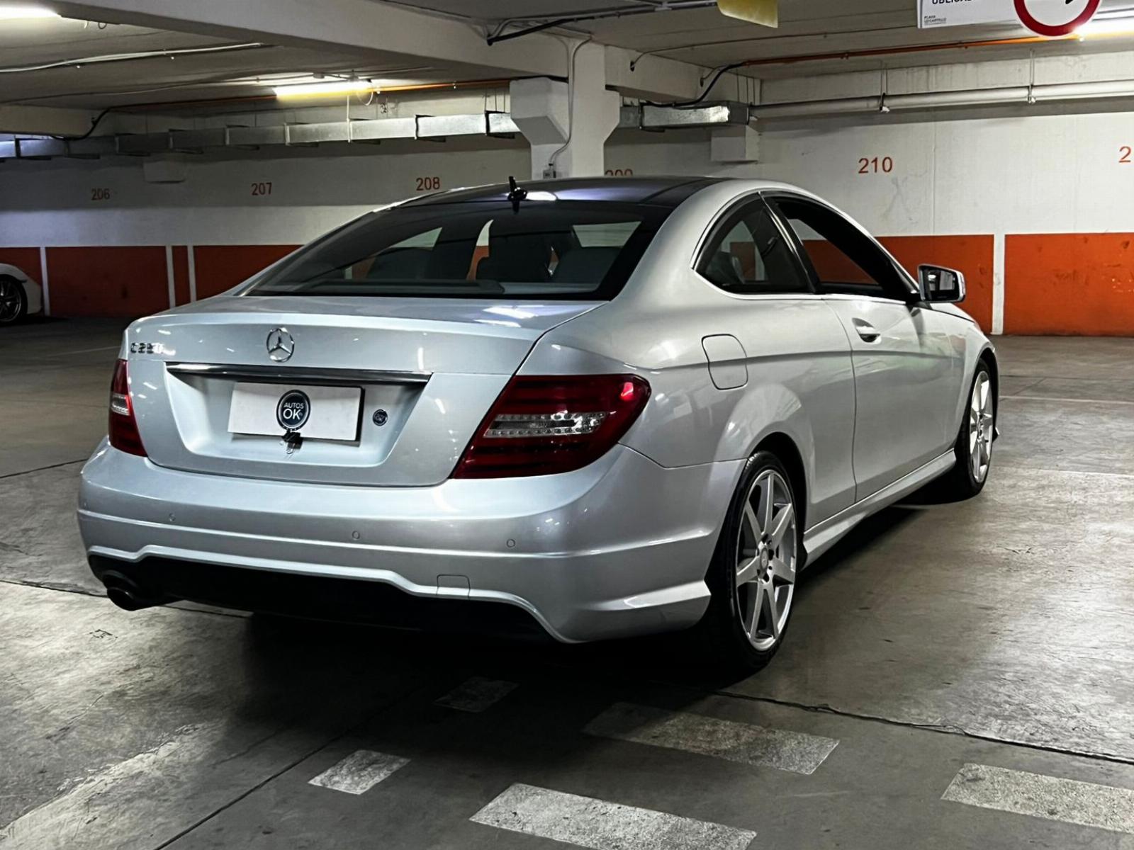 MERCEDES-BENZ C250 COUPE 2012 - Imagen 6 de 10