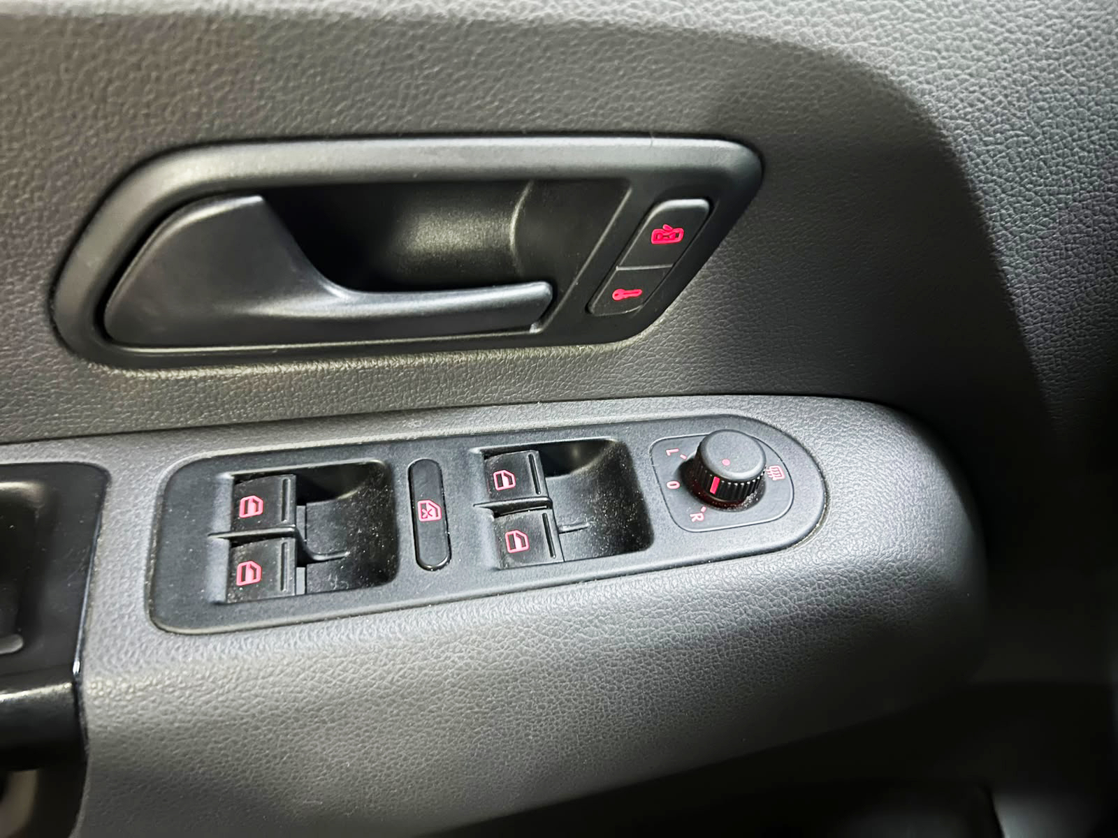 Volkswagen Amarok 2017 - Imagen 16 de 18