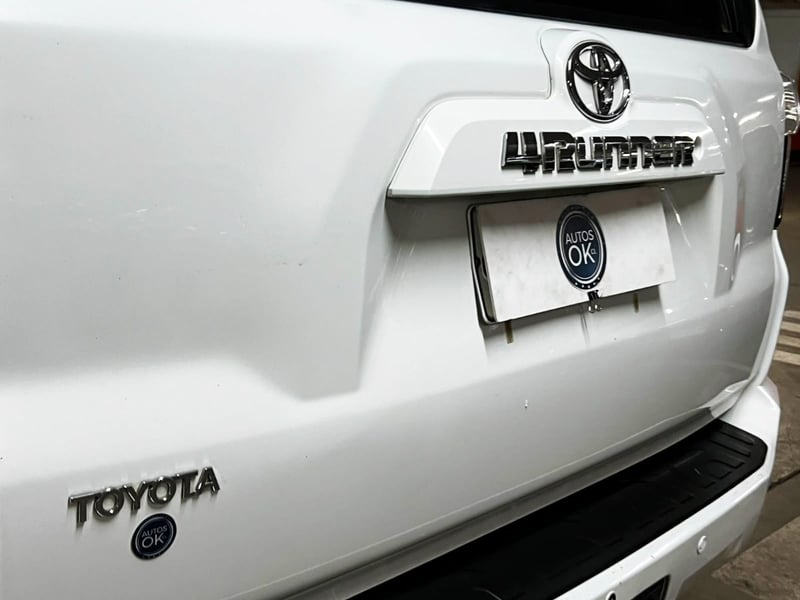 Toyota 4 RUNNER SR5 4X4 4.0 AUT 2018 - Imagen 7 de 10